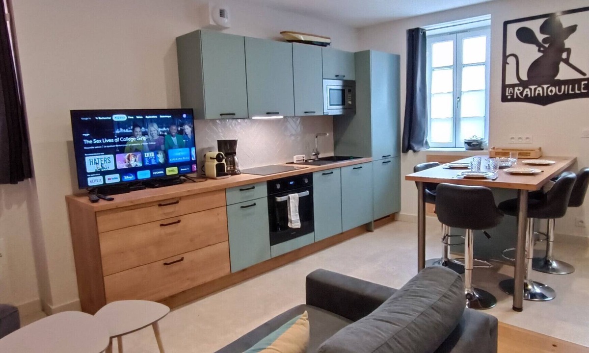 Les Sables d'Olonne Ski Chalet | Charmante Maison de Pêcheur - proche mer