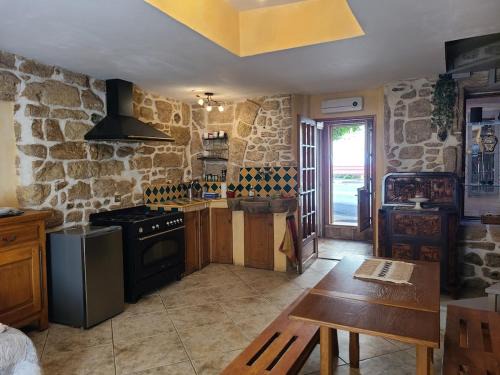 Cazouls-d'Herault House | Charmante maison de village avec terrasse