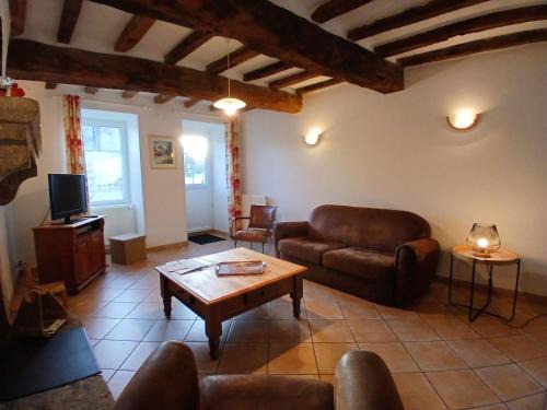 La Gaubretiere House | Charmante maison ancienne rénovée avec jardin privé, 5 couchages - FR-1-426-171