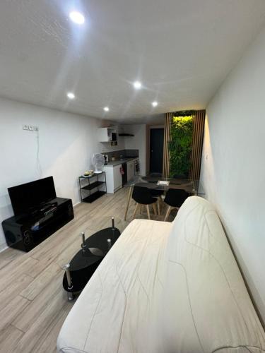 Bram Apartment | Charmante maison de village