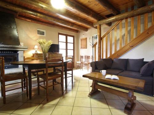 Ceaux-d'Allegre House | Charmante maison en pierres avec terrasse, proche cité médiévale, nature et lac - FR-1-582-19