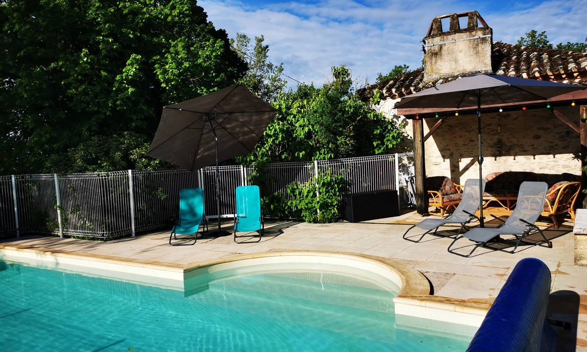 Serignac House | Charmante Maison en Campagne Avec Piscine