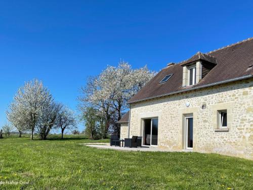 La Mesniere House | Charmante maison en pierres avec WIFI, près de Mortagne-au-Perche - FR-1-497-241