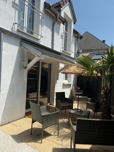 Crouy-en-Thelle Apartment | Charmante maison