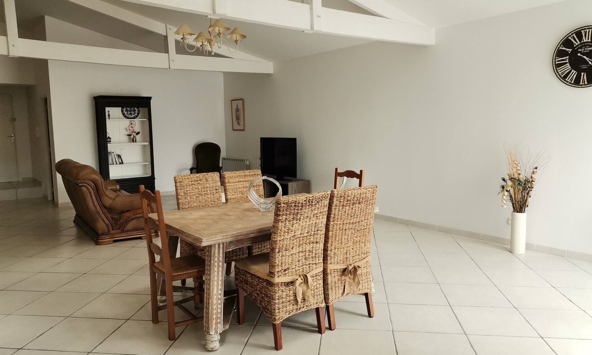 Lesparre-Medoc House | Charmante Maison