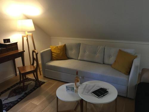 Saint-Blaise Apartment | Charmante maison villageoise 5 personnes HappyDay Neuchâtel