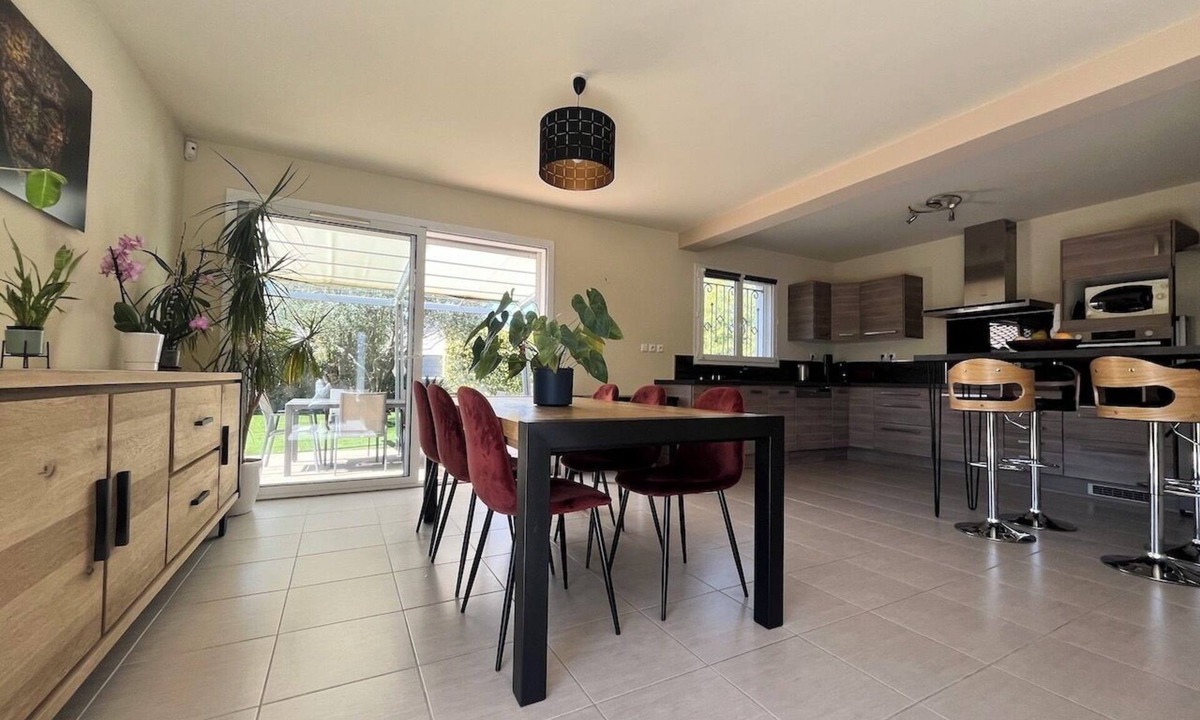 Teyran Villa | Charmante Villa Climatisée Avec Piscine