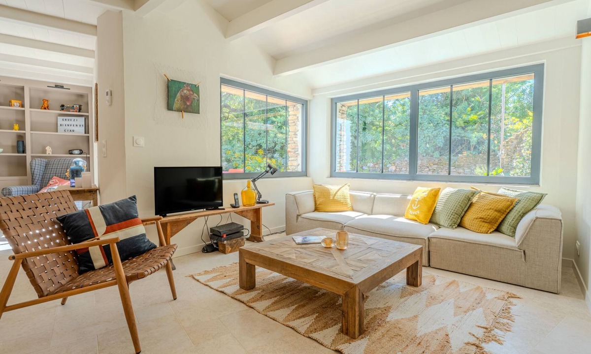 Ile d'Yeu House | Charme St Sauveur by Interhome