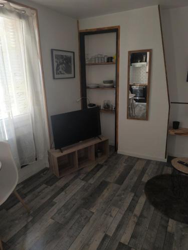 Saint-Mathieu Apartment | Charment sureaux