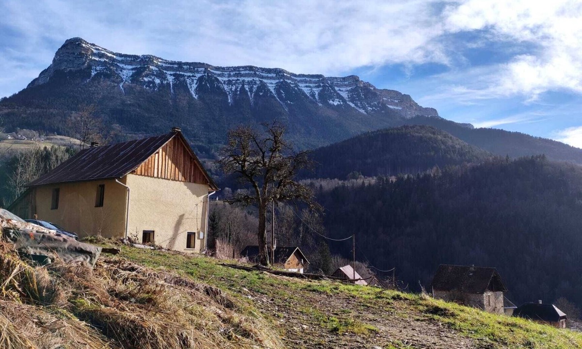 Saint-Pierre-d'Entremont House | Charming house in the heart of the Chartreuse nature park. Sunny terrace!
