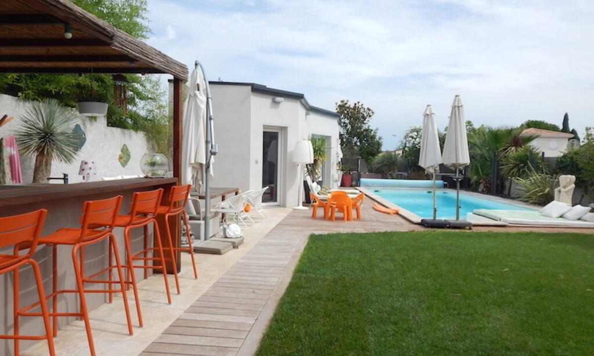 Villeneuve-les-Maguelone House | Charming villa with pool near the beach