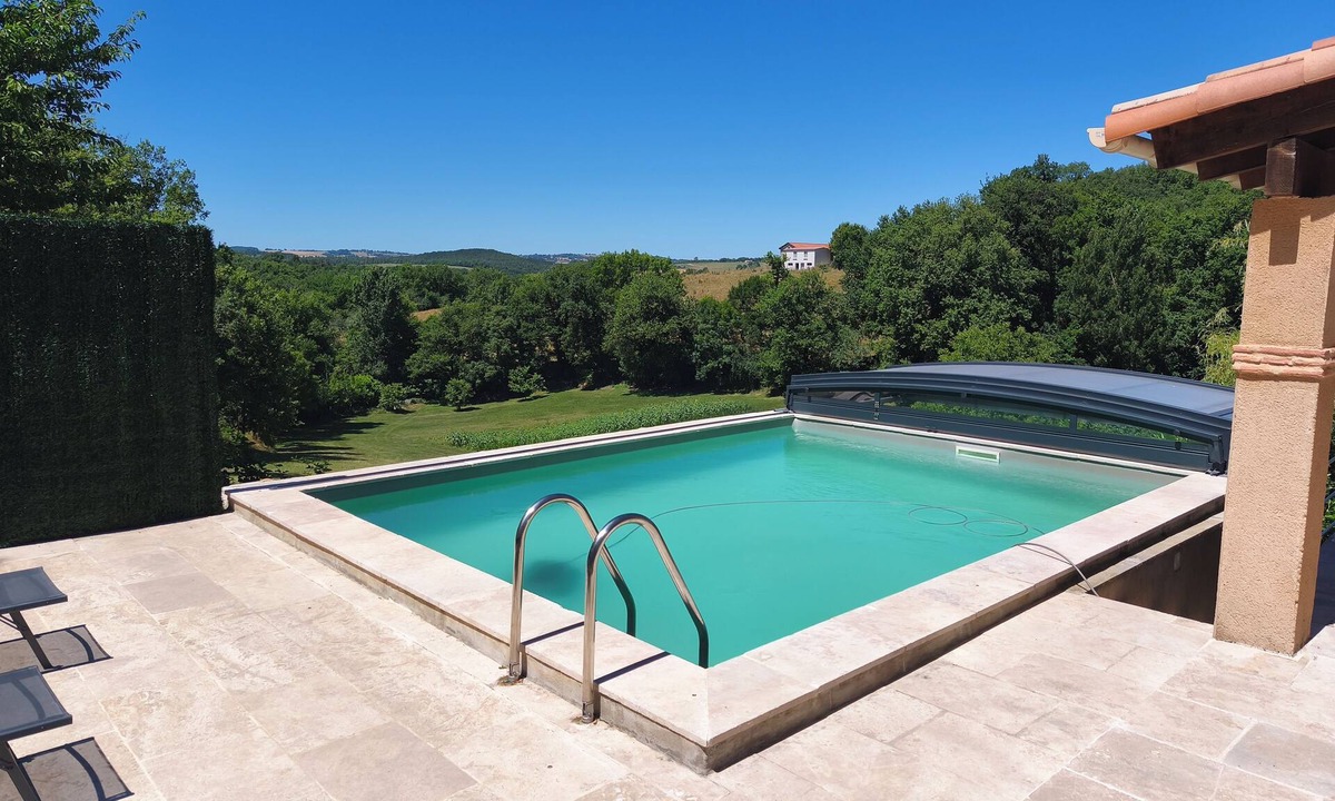 Saint-Benoit-de-Carmaux House | Charming gîte in Lacrouzette with heated pool and spa near Albi