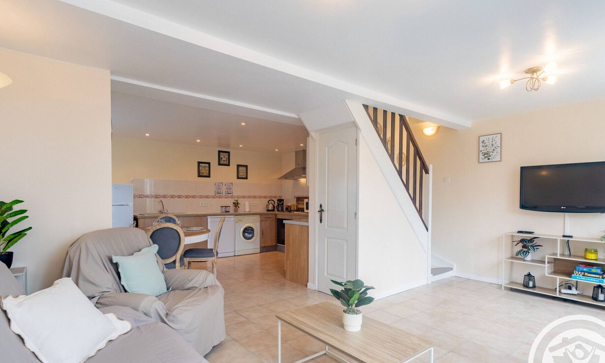Saint-Philbert-du-Peuple Cottage | Charming and bright country cottage - 4 guests