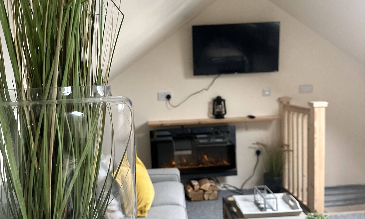 Much Birch Apartment | Charming 1-Bed Apartment in Hereford