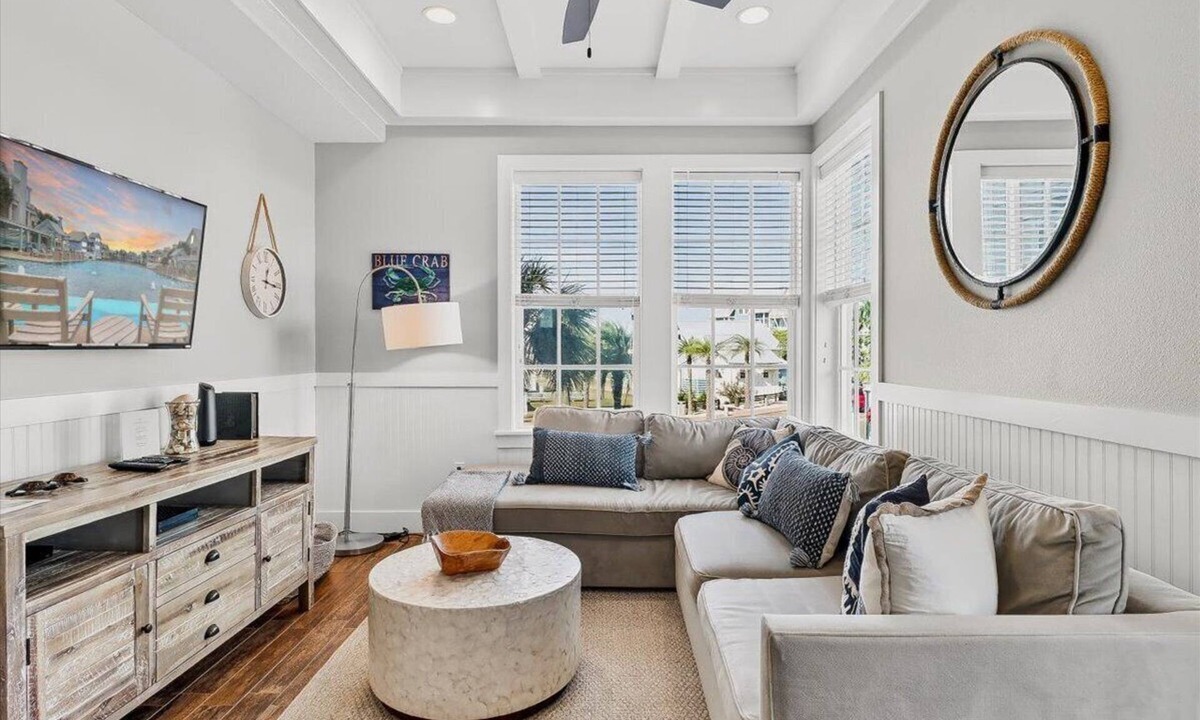 Cinnamon Shore Condo | Charming 1-Bed Condo at Cinnamon Shore North Near Pools & Town Center