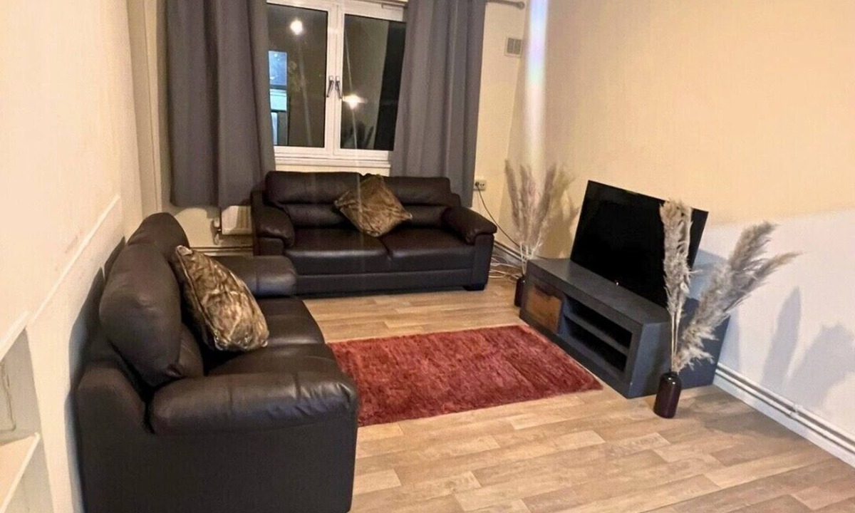 Homerton Apartment | Charming 1 Bed Flat in Hackney