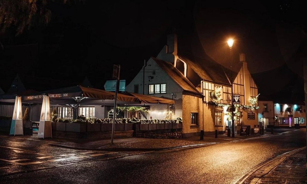 Caerleon Apartment | Charming 1-bed Loft in Caerleon