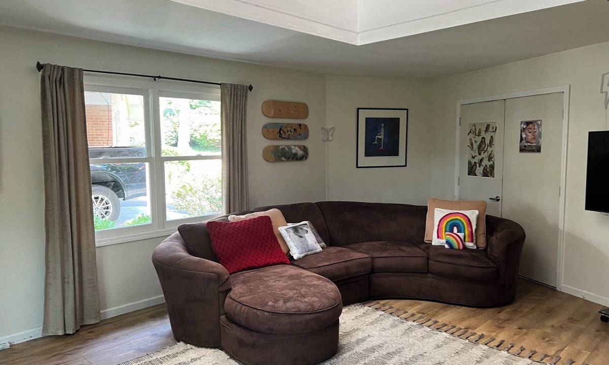 Ladue House | Charming 1-bedroom house in delightful St. Louis with WiFi, AC