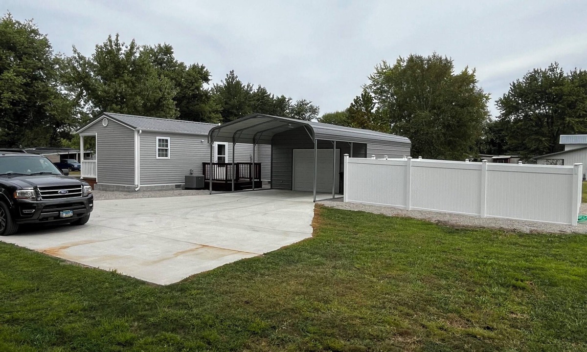 Iuka House | Charming 1-bedroom house in brilliant Iuka W/WiFi, AC-Hunter & Pet Friendly!