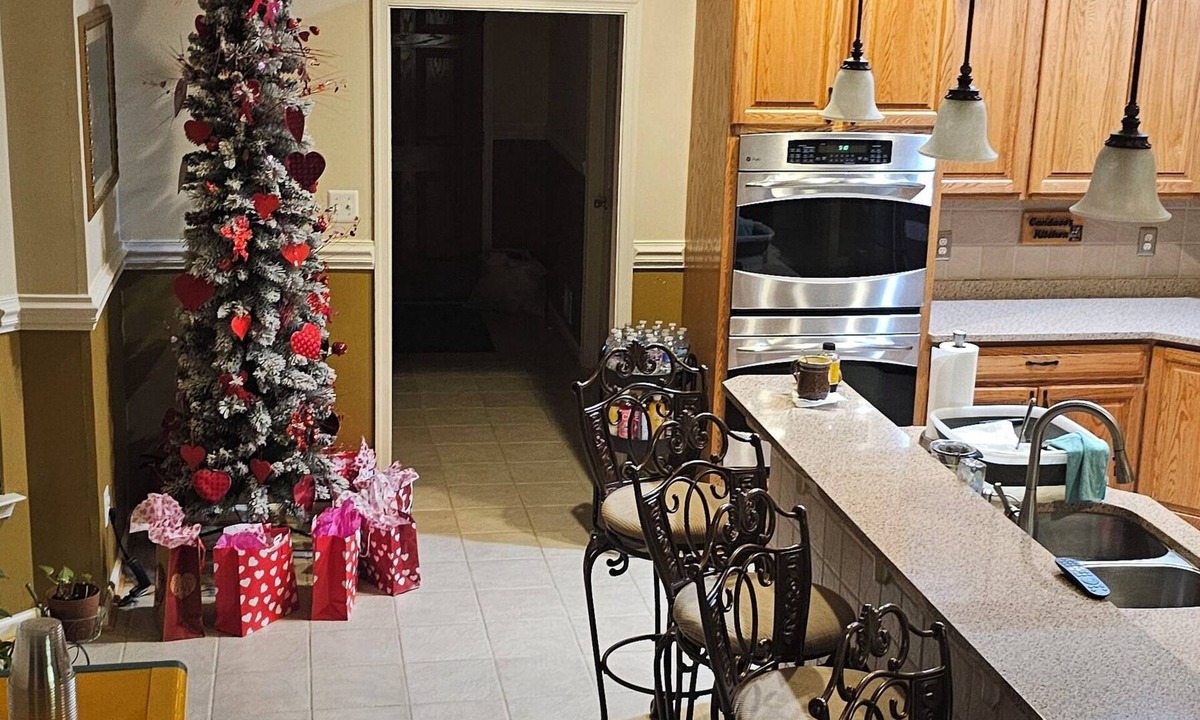 Skippers Bed & Breakfast | Charming 1-bedroom rental at a Bed & Breakfast in Skippers Va. Nightly or weekly