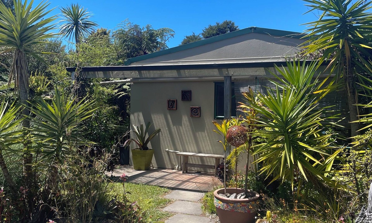 Waipu Apartment | Charming 1-bedroom studio in Mangawhai