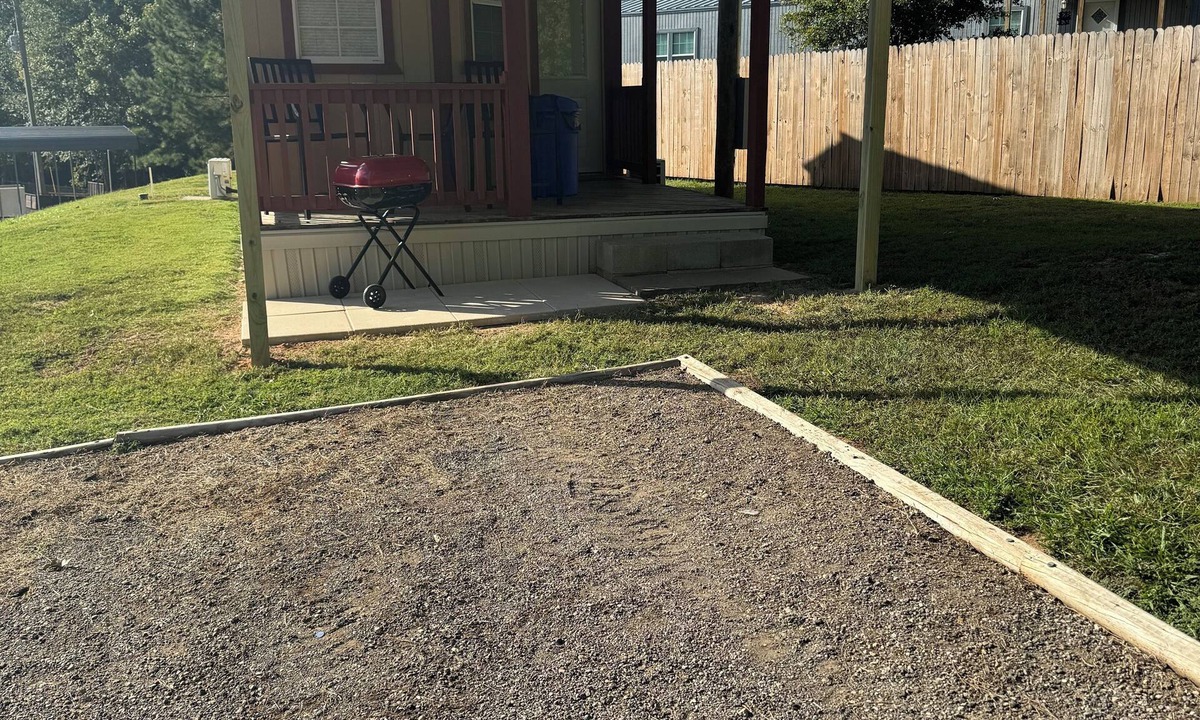 Nacogdoches Cottage | Charming 1-bedroom cottage in Nacogdoches with WiFi, AC, Heat and privacy