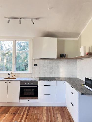 Te Kuiti Villa | Charming 100 year old Villa