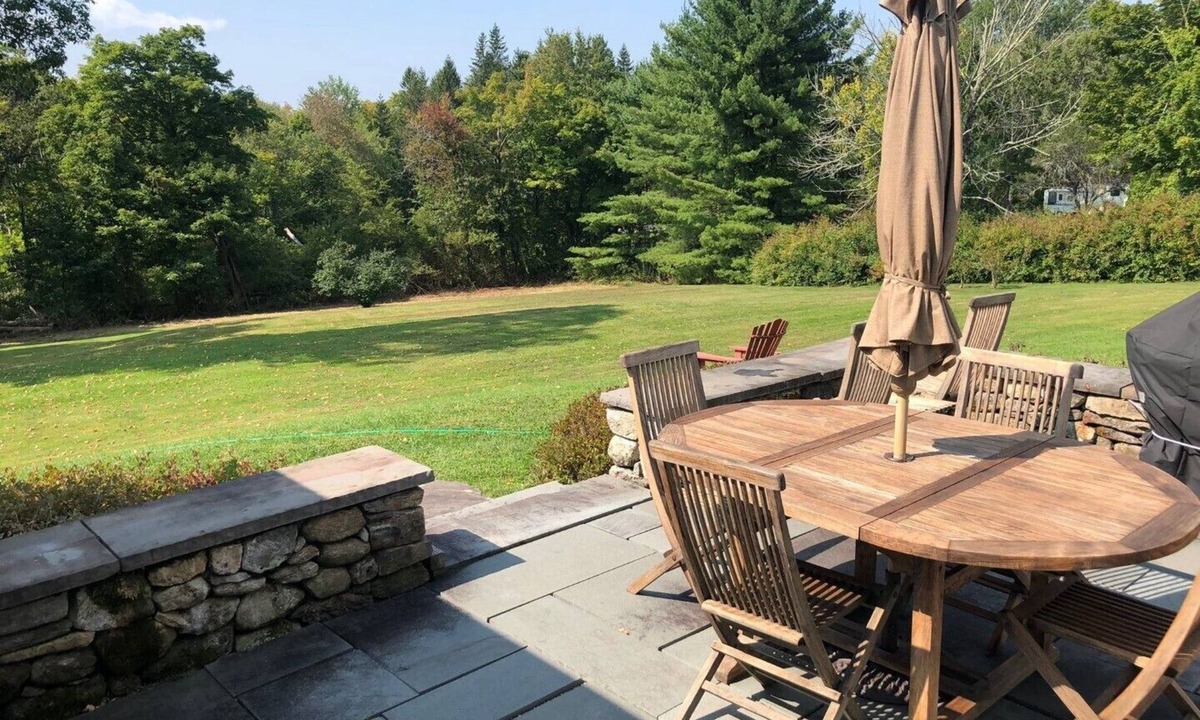 Litchfield House | Charming 1870 cape cottage in Litchfield