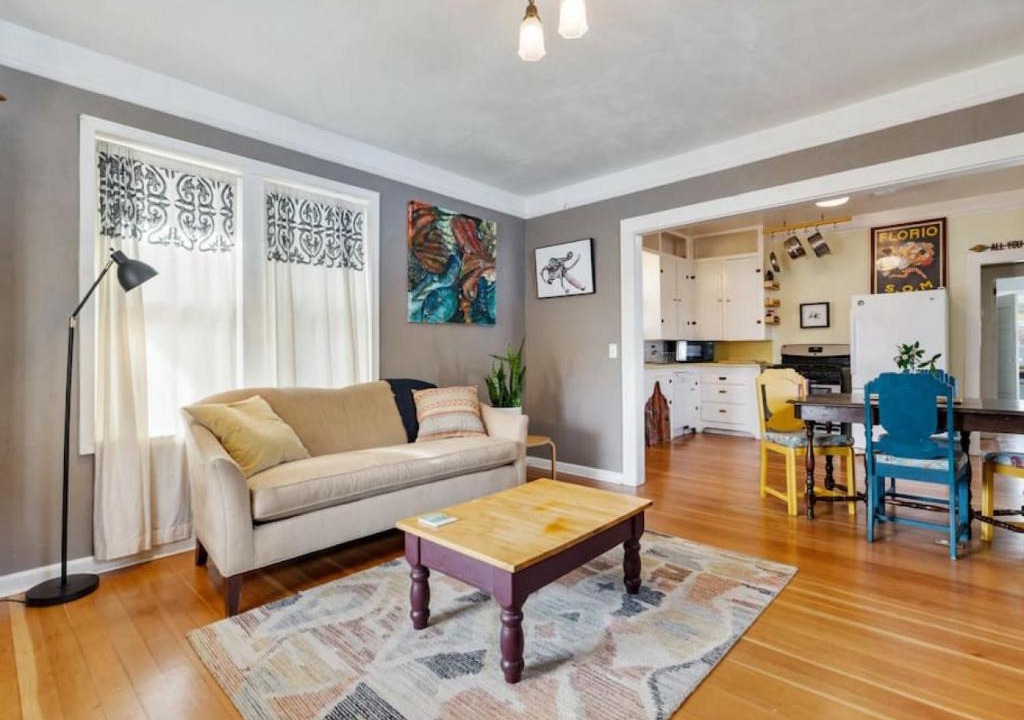St. Johns House | Charming 1909 St Johns Bungalow