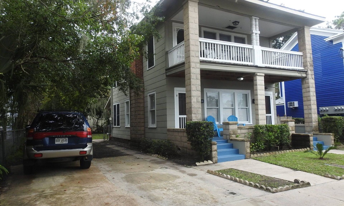 Downtown Historic District House | Charming 1920 s St. Augustine Home. One Small Pet Allowed