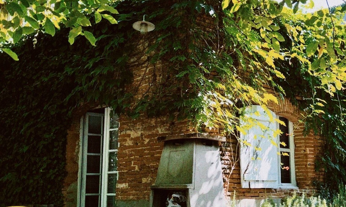 Castelsarrasin House | Charming 19th century cottage with private pool and garden