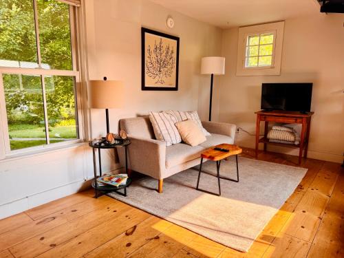 Shelburne Apartment | Charming 1BD Loft in Shelburne