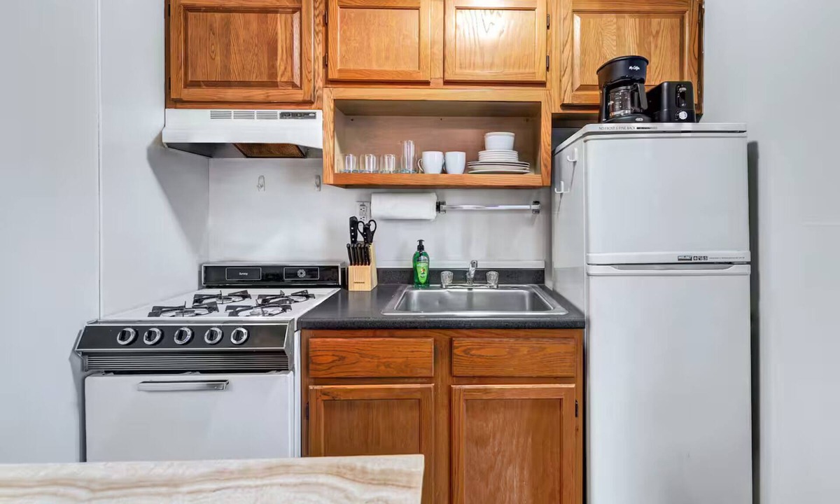 Swarthmore Apartment | Charming 1BR End Cottage Private Entrance Parking