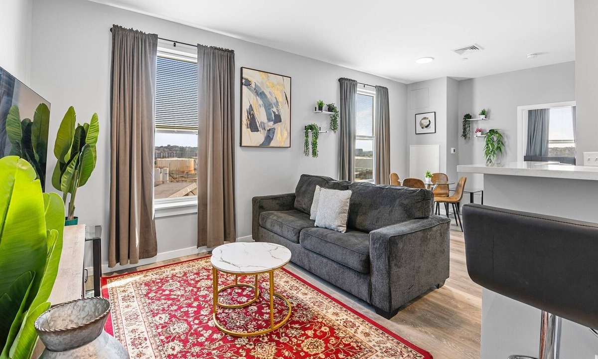 Everett Apartment | Charming 1BR Near Encore 7542