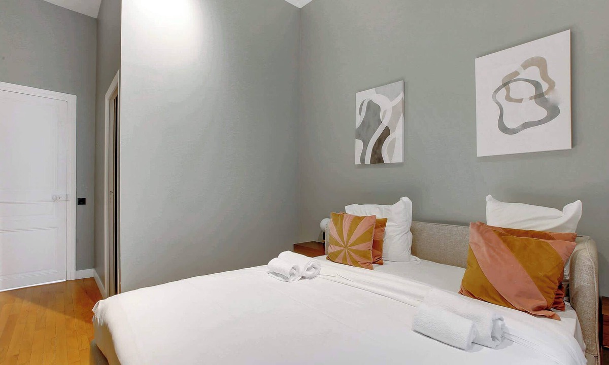 Porte-Dauphine Apartment | Charming 1BR Parisian cocoon with all comforts