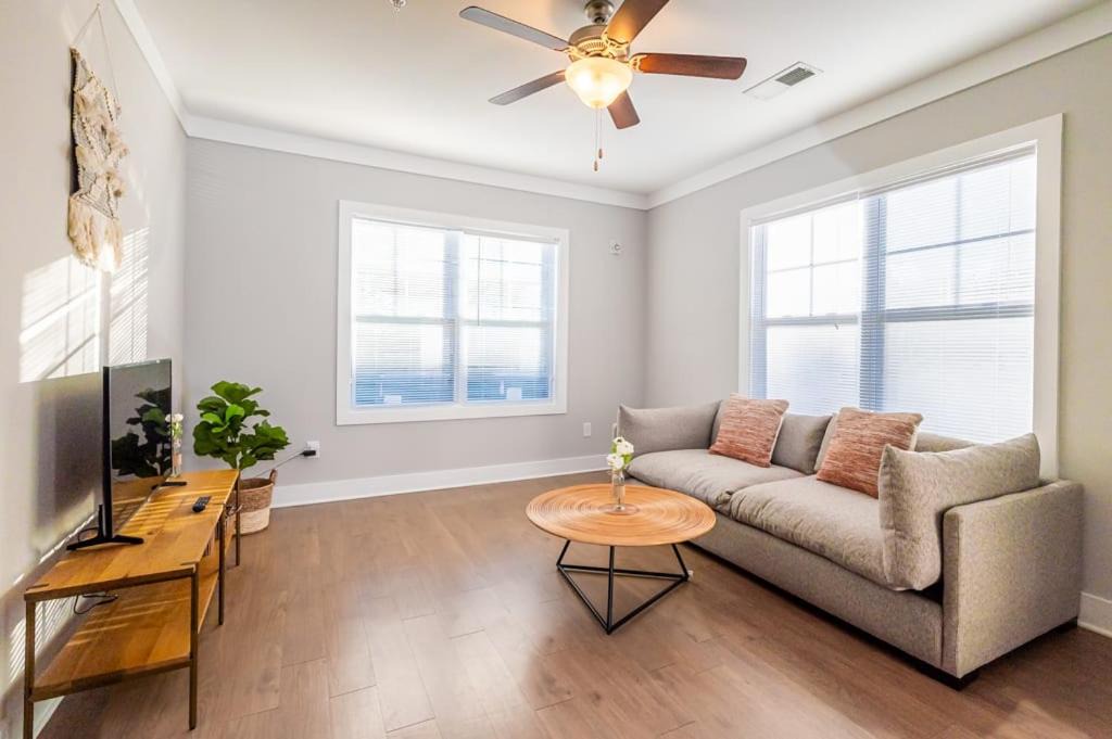 Morrisville Apartment | Charming 1BR with Gym and Workspace