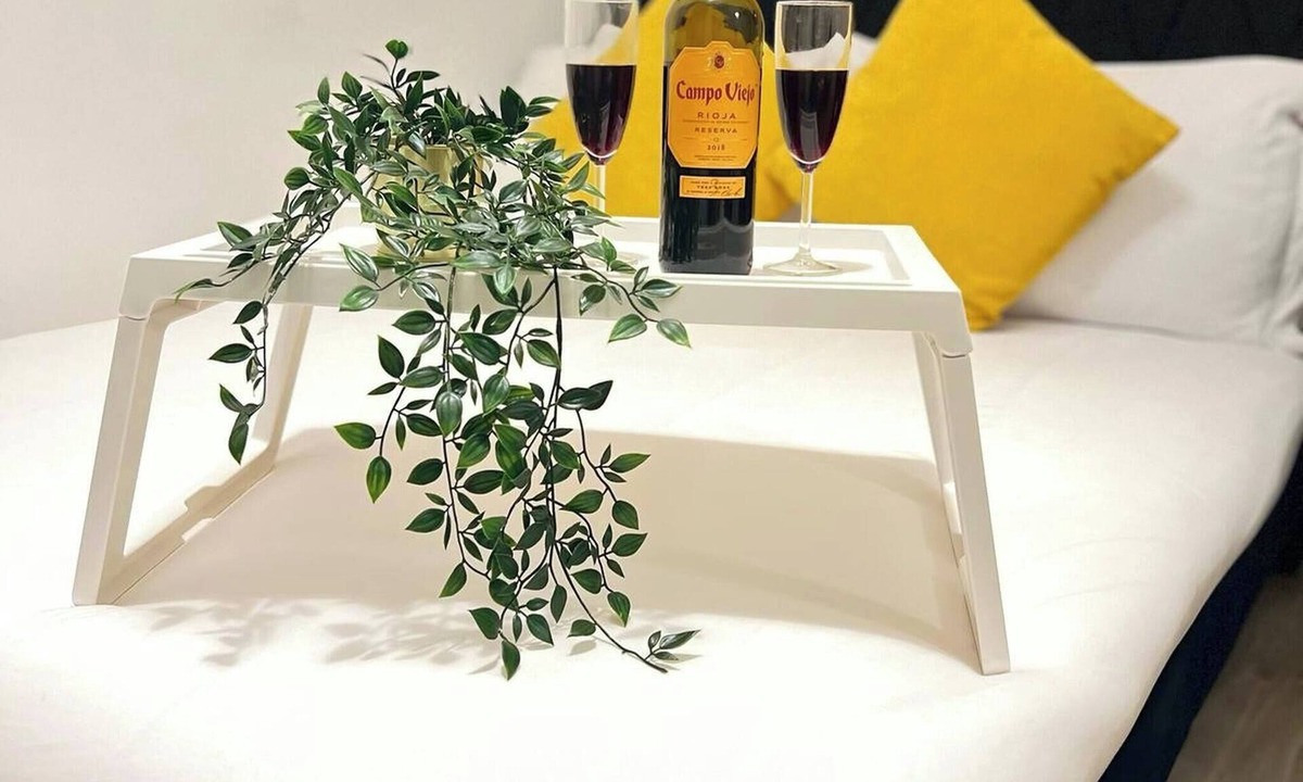 West Ealing Apartment | Charming 1st Floor Apartment in West Ealing