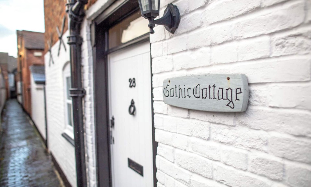 Tewkesbury House | Charming 2 BD House in Tewkesbury Centre