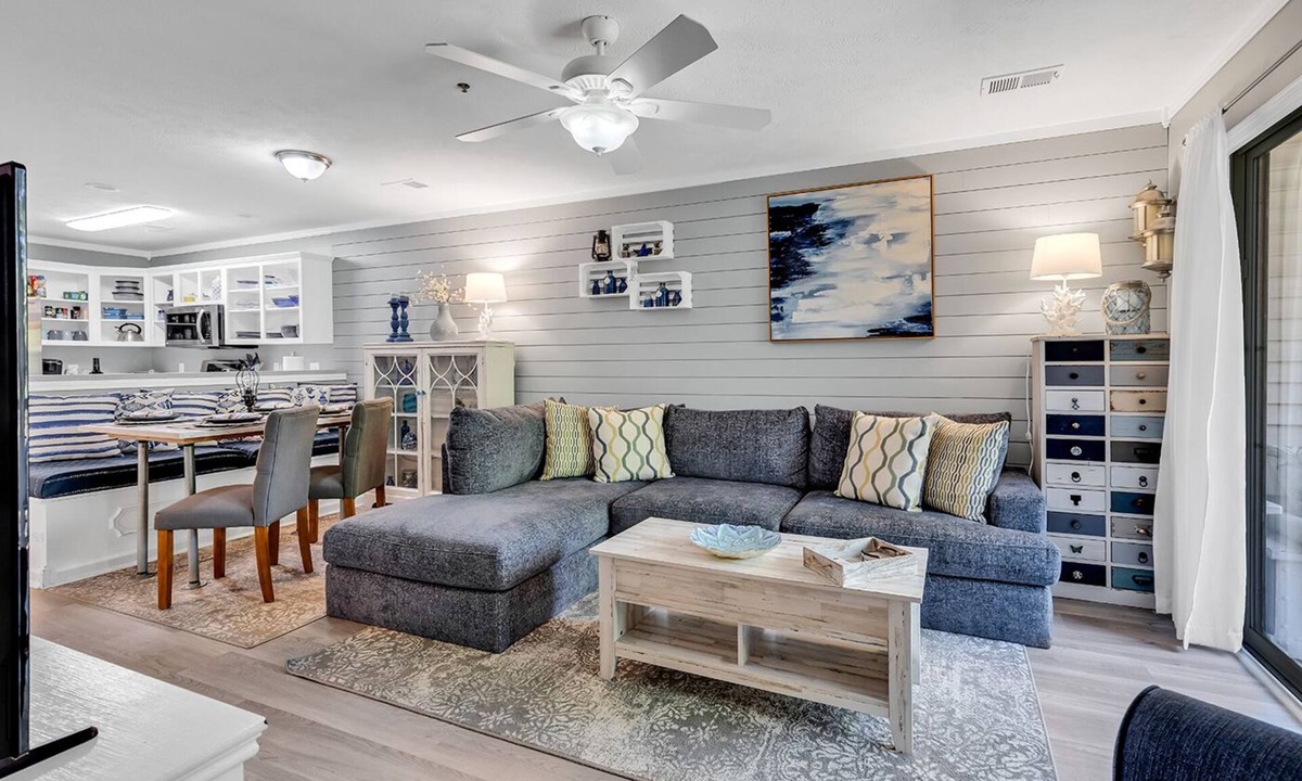 Pawleys Island Condo | Charming 2 Bed 2 Bath True Blue Pawleys Island Golf, 4 Pools Beach 5 min drive!