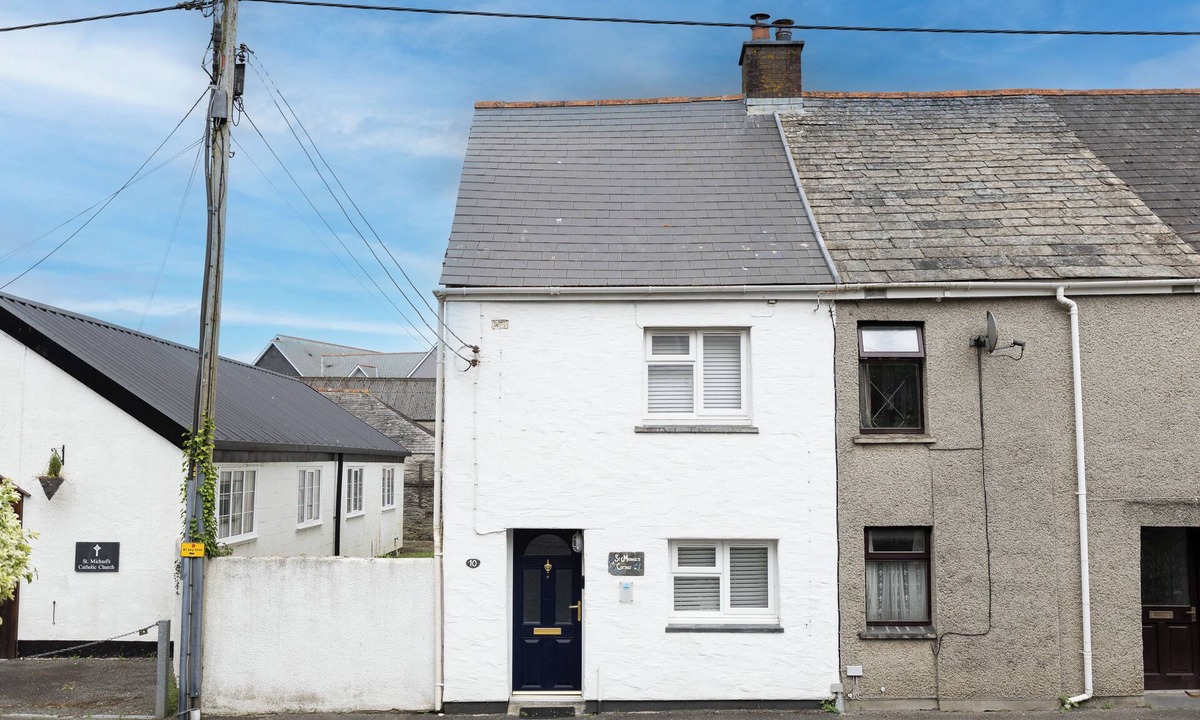 Wadebridge House | Charming 2 bed cottage between Rock & Padstow