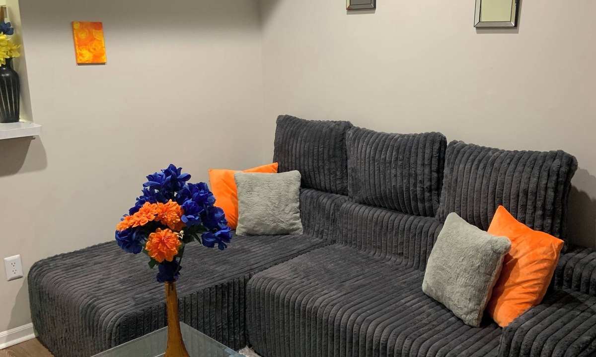 Canal Winchester House | Charming 2-bedroom townhome in fabulous Canal Winchester! Pool & Fitness center!