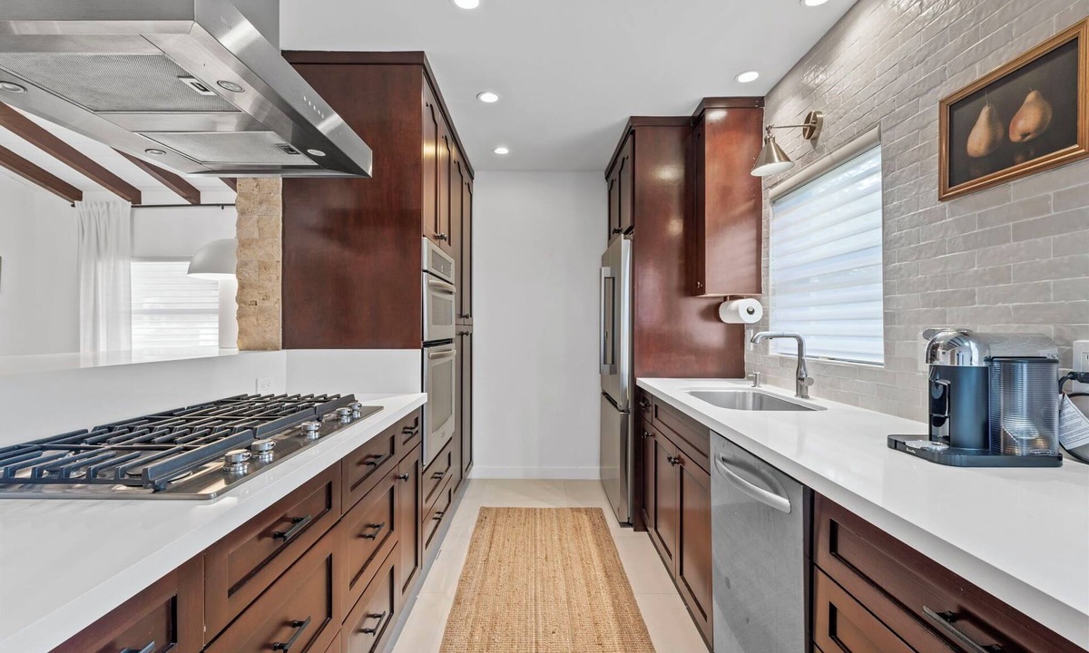 Colee Hammock Apartment | Charming 2-bedroom apartment in Fort Lauderdale