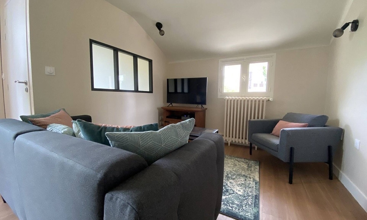 La Roche-Posay Apartment | Charming 2-Bedroom Apartment with Garden, Near Thermes du Connétable
