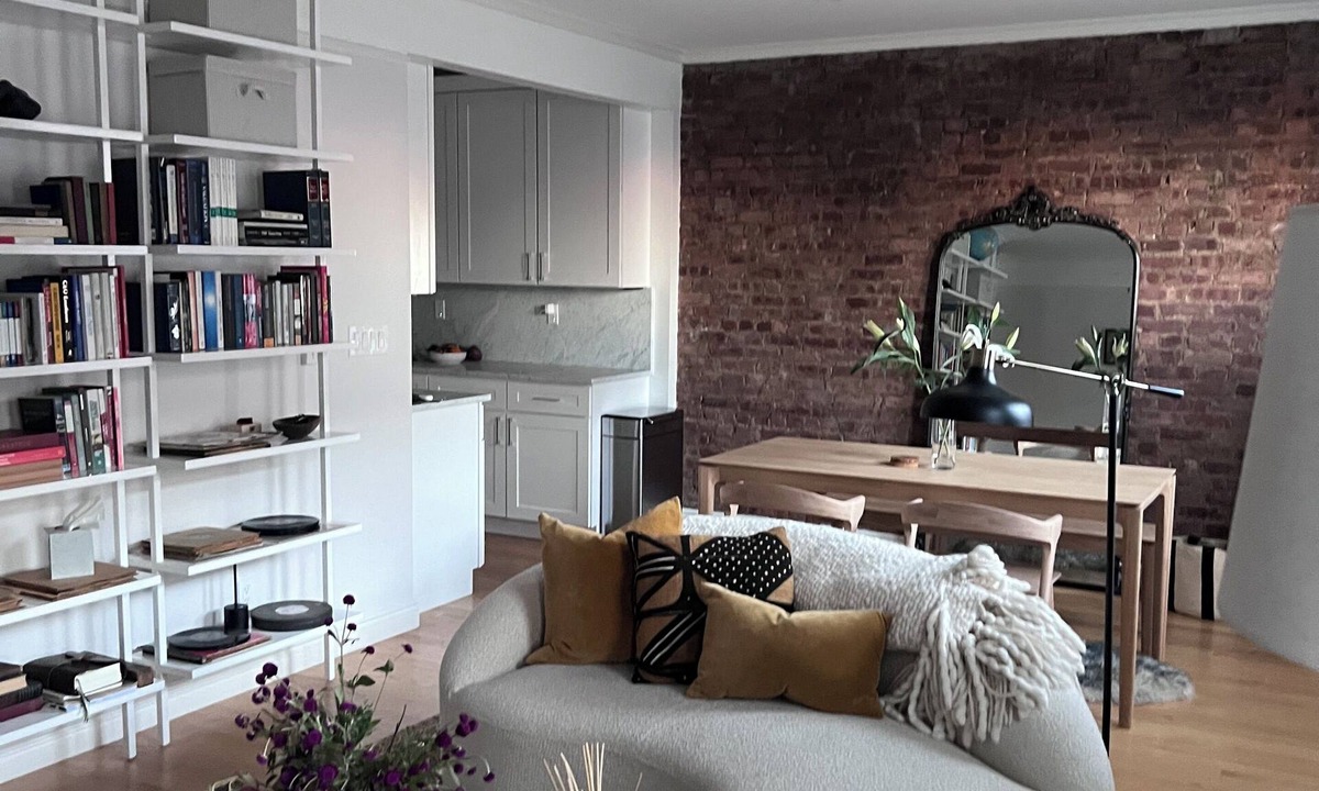 Inwood Apartment | Charming 2-bedroom apartment with AC near park/walking trails