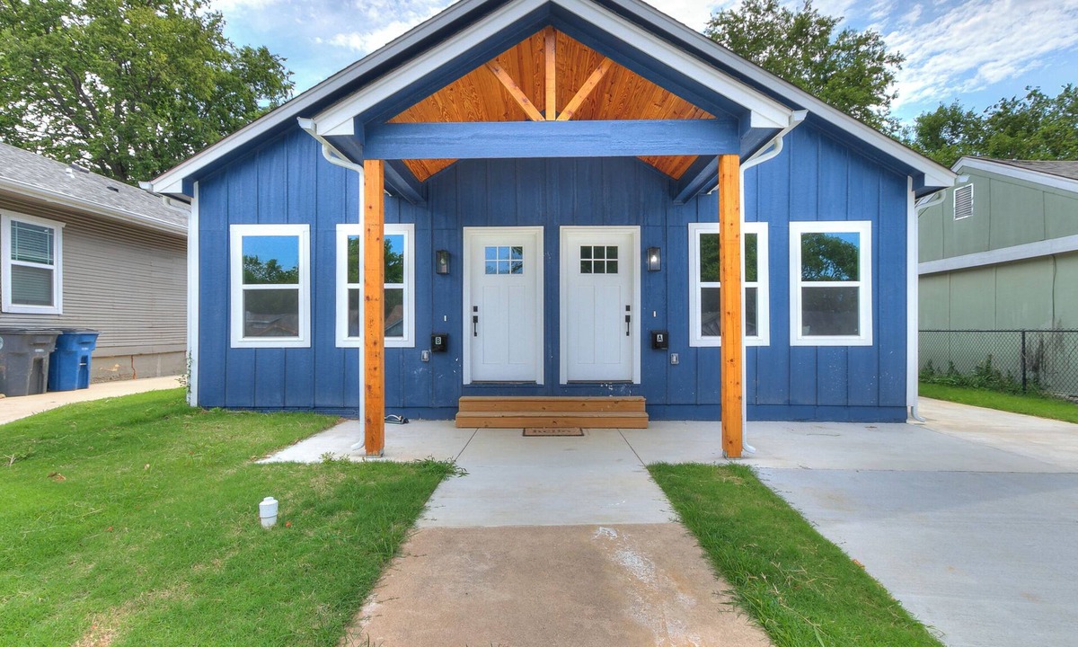 Tulsa Apartment | Charming 2-bedroom apartment with AC, WiFi in wonderful Tulsa.