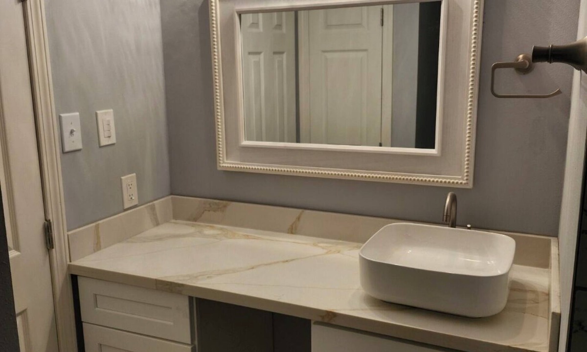 LaPlace Condo | Charming 2-bedroom condo in LaPlace with WiFi and AC