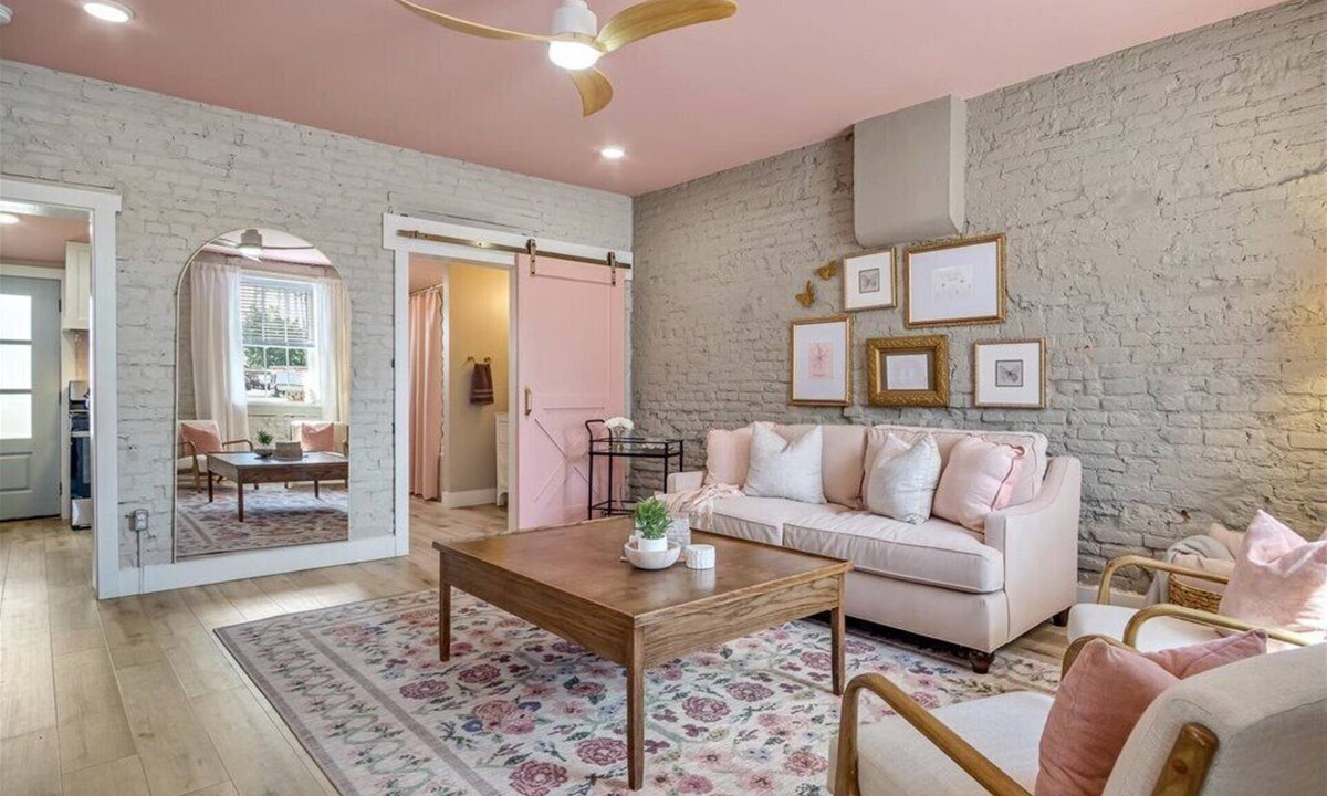 Waterloo Cottage | Charming 2-bedroom cottage with Patio in Downtown Waterloo