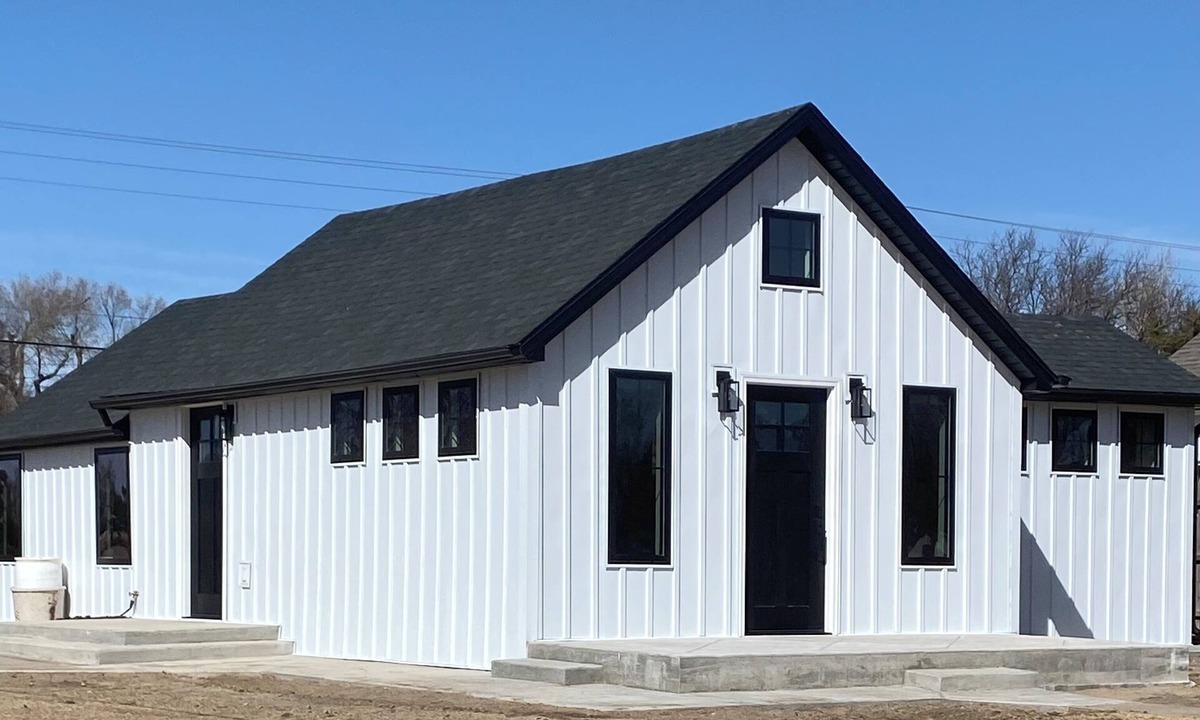 Marienthal Cottage | Charming 2-bedroom cottage with WiFi, AC in Leoti