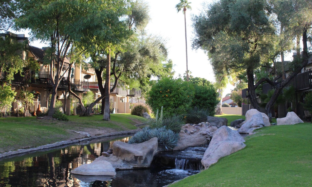 Dobson Ranch House | Charming 2-bedroom home by the water with beautiful pool in brilliant Mesa