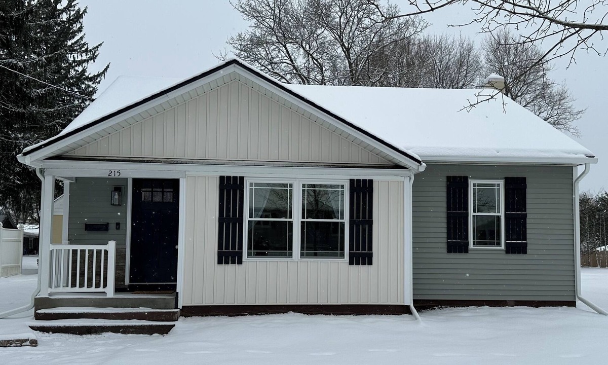 Sherrill House | Charming 2-bedroom house in Sherrill